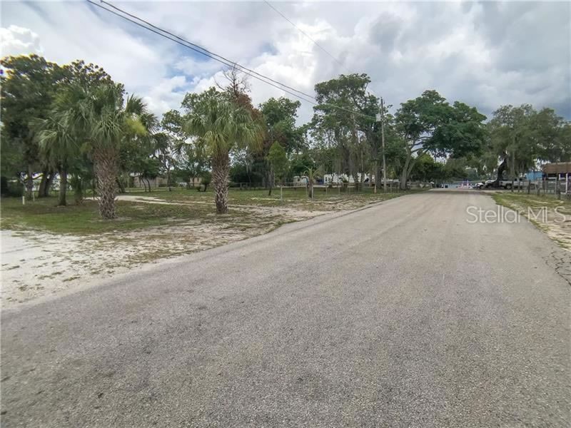 6.8 Acre Marina with 24 RV & Mobile Home Sites For Sale $7,250,000