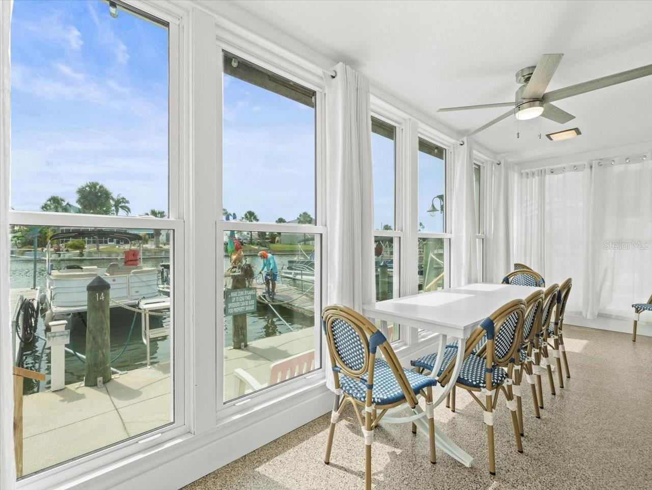 23 Boat Marina For Sale with 4 apartments, laundromat and Bay Access in Spring Hill, FL $3,450,000 23 Boat Marina For Sale with 4 apartments, laundromat and Bay Access in Spring Hill, FL $3,450,000