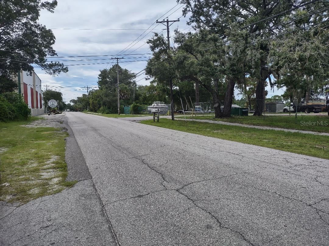 Tarpon Springs 3.6 Acres For Sale approved for 44 Docks / 36 Condos / 42 Townhomes $4,700,000 Daytona Beach Property Approved for 36 condos and 39 Boat Slips $3,300,000