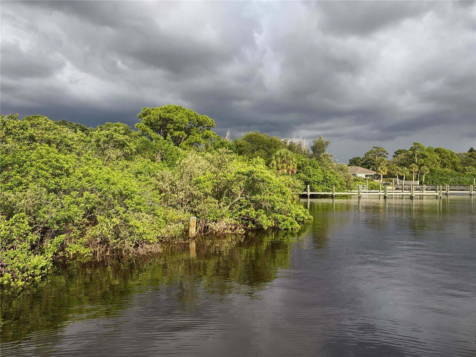 Tarpon Springs 3.6 Acres For Sale approved for 44 Docks / 36 Condos / 42 Townhomes $4,700,000 Daytona Beach Property Approved for 36 condos and 39 Boat Slips $3,300,000