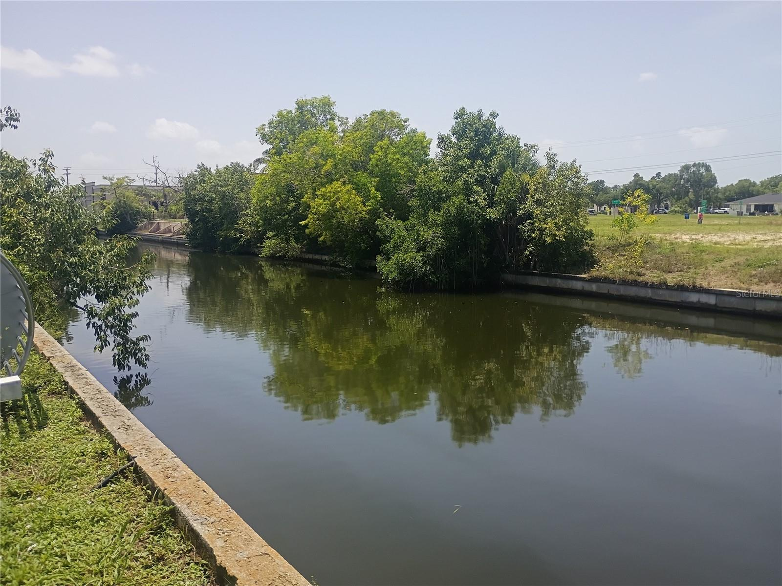 2 Unit Warehouse For Sale On Canal In Cape Coral, FL $1,300,000
