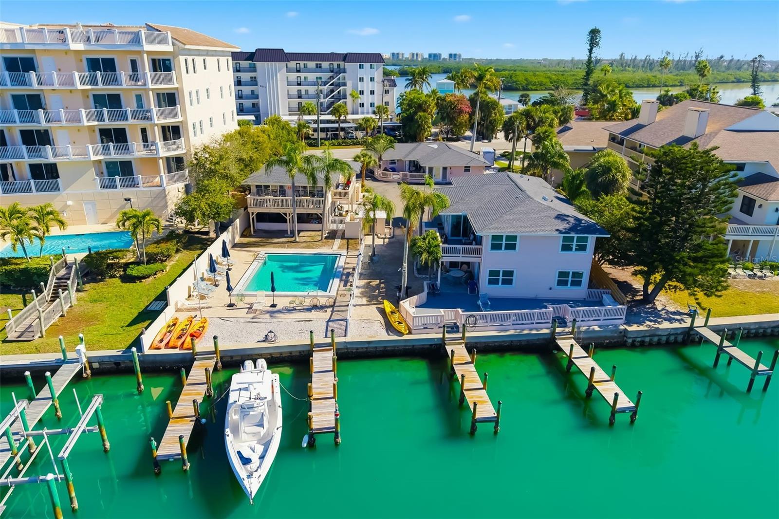 Siesta Key Waterfront 9 Unit Building + 8 Big Slips For Sale - $5,995,000