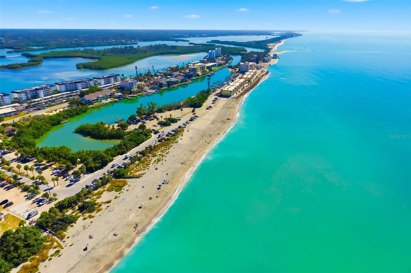 Siesta Key Waterfront 9 Unit Building + 8 Big Slips For Sale - $5,995,000 Siesta Key Waterfront 9 Unit Building + 8 Big Slips For Sale - $5,995,000