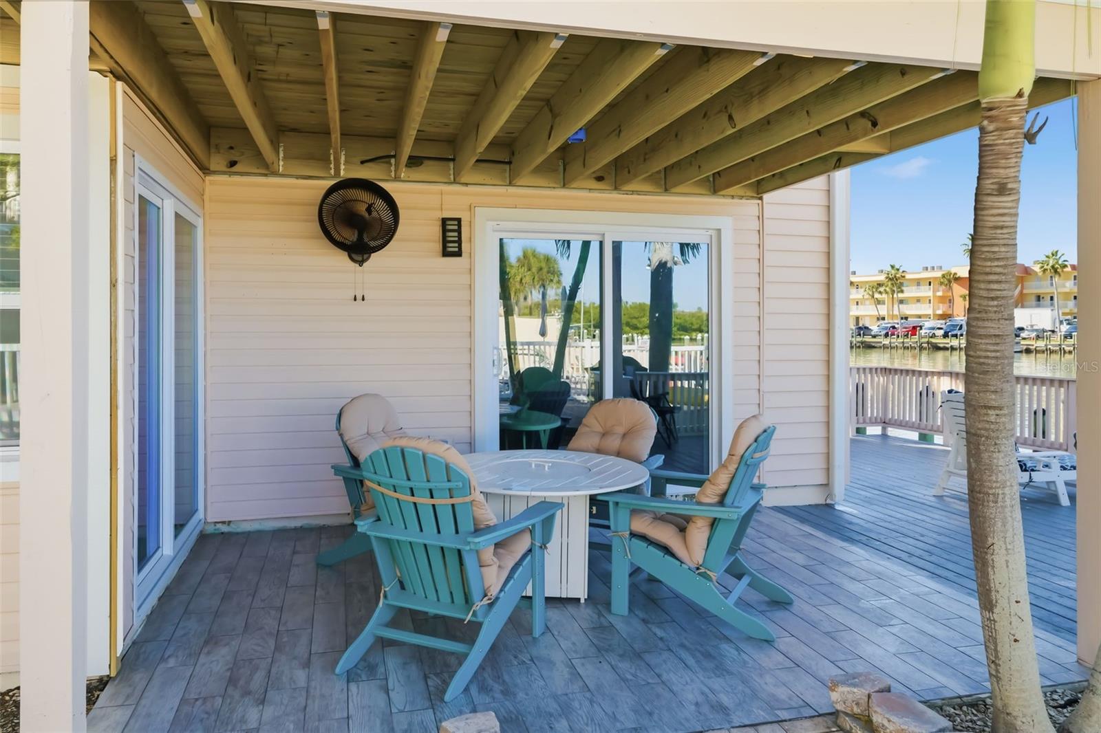 Siesta Key Waterfront 9 Unit Building + 8 Big Slips For Sale - $5,995,000 Siesta Key Waterfront 9 Unit Building + 8 Big Slips For Sale - $5,995,000