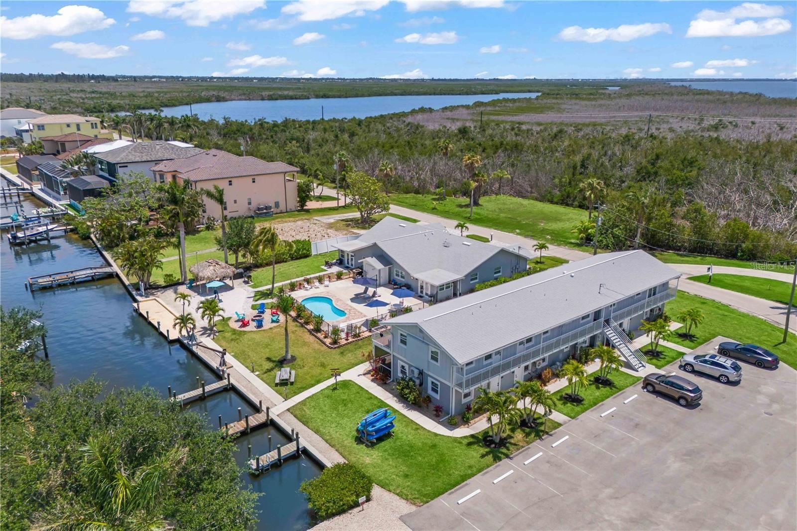 12 Hotel Rooms and 5 Boat Slips For Sale in Matlacha, FL $3,250,000 12 Hotel Rooms and 5 Boat Slips For Sale in Matlacha, FL $3,250,000
