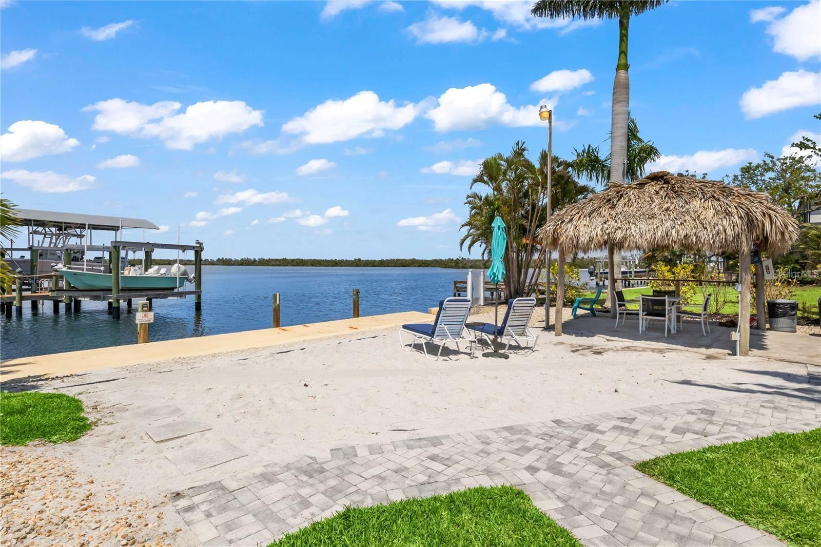 12 Hotel Rooms and 5 Boat Slips For Sale in Matlacha, FL $3,250,000 12 Hotel Rooms and 5 Boat Slips For Sale in Matlacha, FL $3,250,000